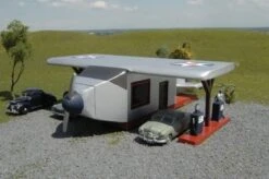 Bachmann Industries Airplane Gas Station -- Assembled