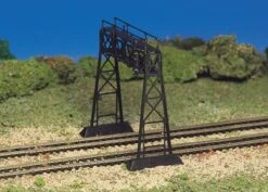 Bachmann Plasticville Signal Bridge Kit (HO Scale)