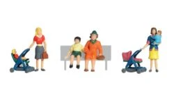 Woodand Scenics Moms & Kids - HO Scale