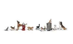 Woodand Scenics Dogs & Cats - HO Scale
