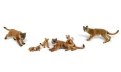 Woodand Scenics Cougars And Cubs - HO Scale